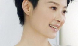 袁立爆料演艺圈内幕,袁立曝惊人内幕，娱乐圈黑暗面曝光